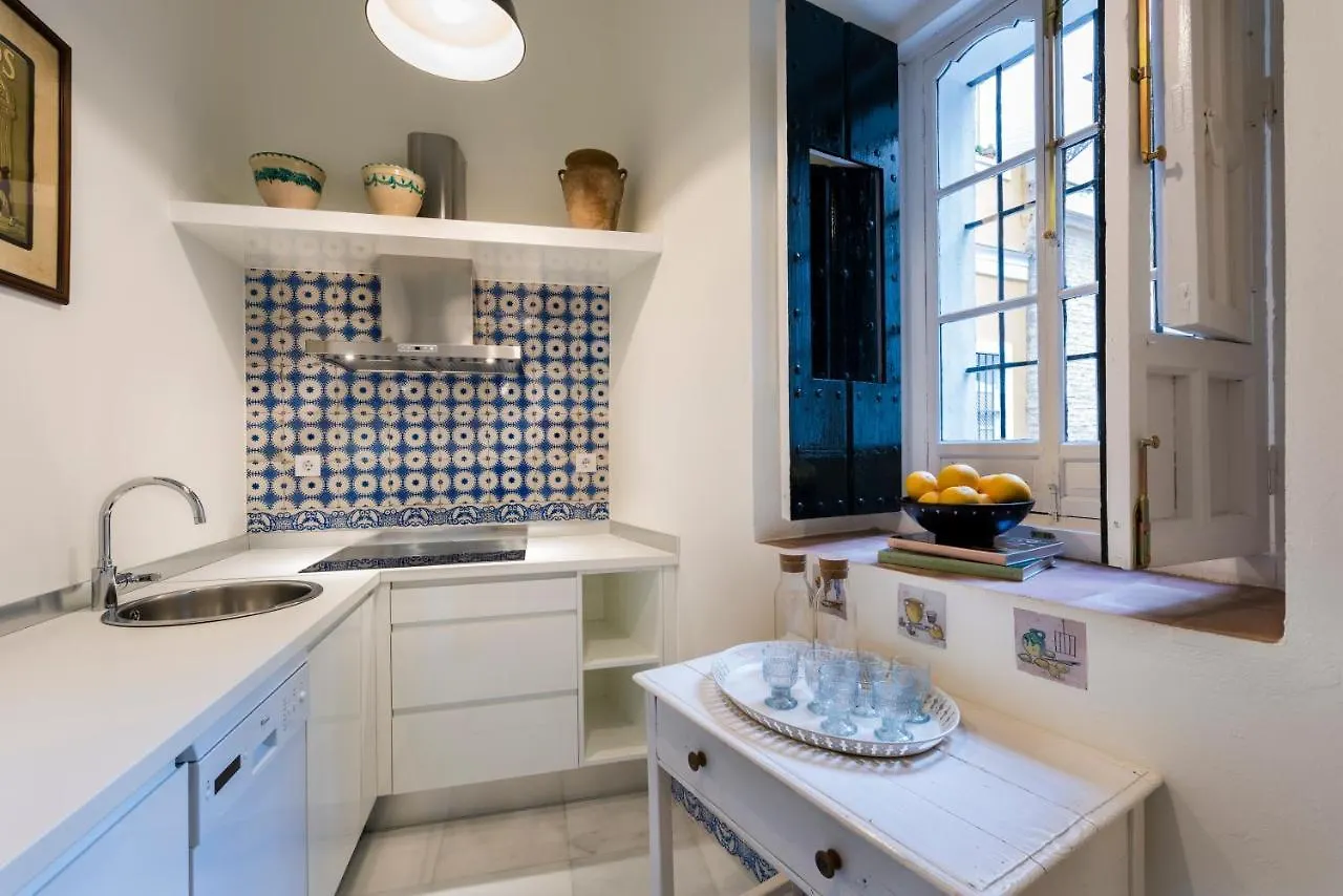 Genteel Home Corral Del Rey Seville Apartment